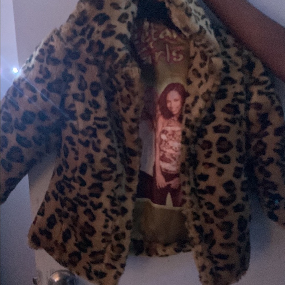 Size 7/8 Cheetahs Girls Disney